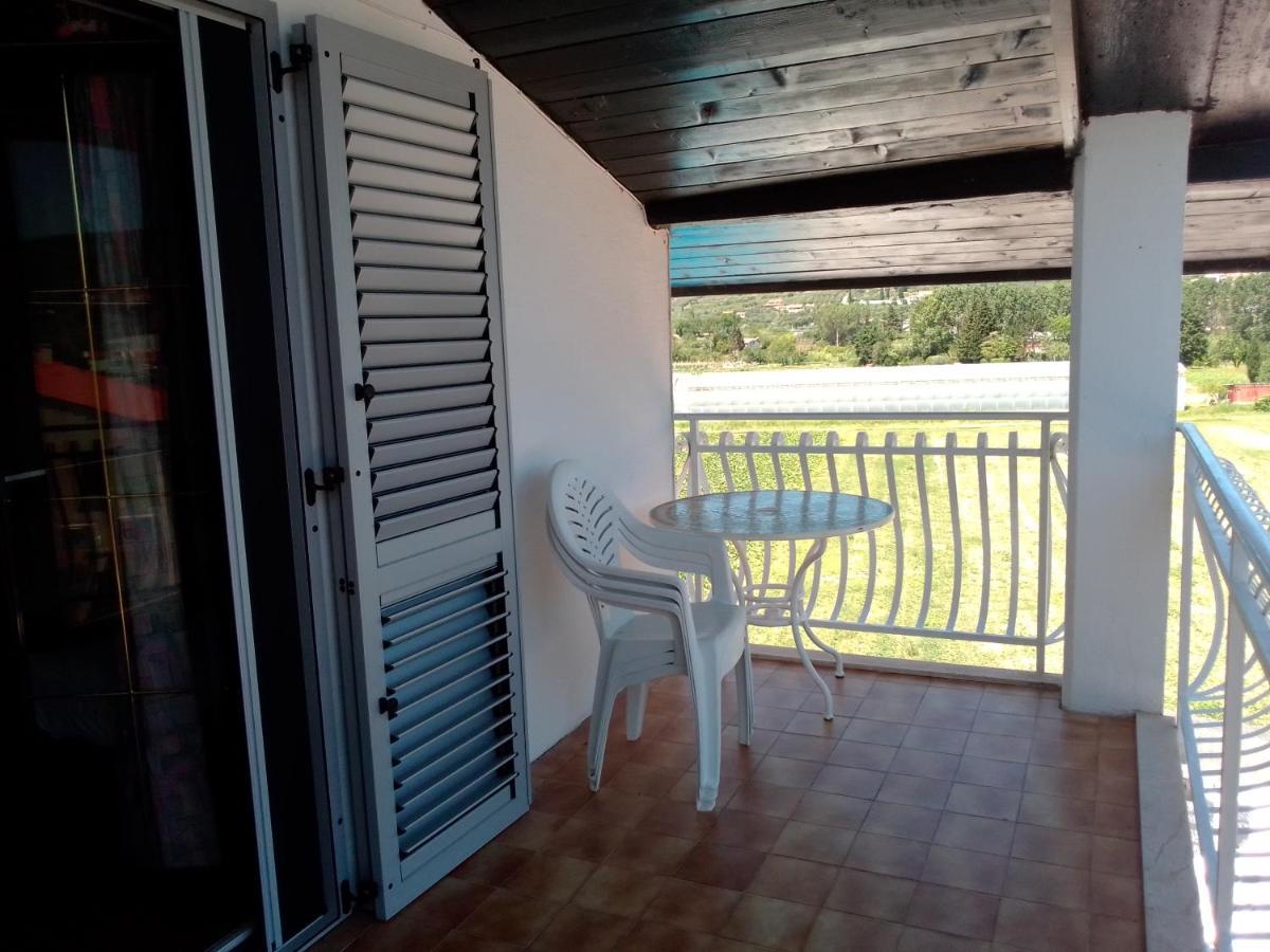 Penzion Palma Apartment เซโชเล ภายนอก รูปภาพ